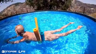video porno 14 bdsm películas BondageLife – En la piscina Rachel Greyhound, fetiche en bdsm porno