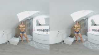 Shower Tease | virtual reality | virtual reality 