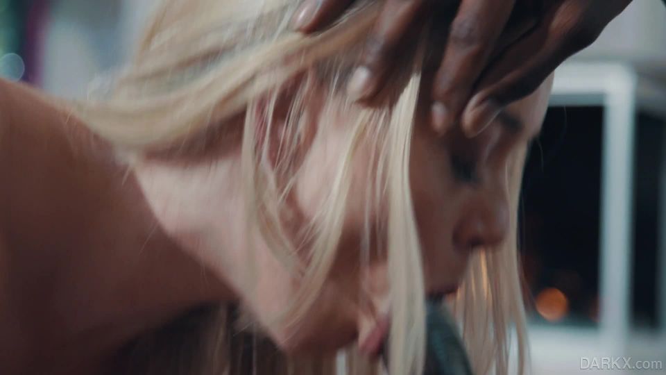 Online video Anny Aurora (Cerrando la distancia) interracial