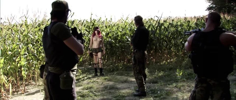 Cloe Huard - Les lignes enemies (2010) HD 720p - (Porno de Celebridad)