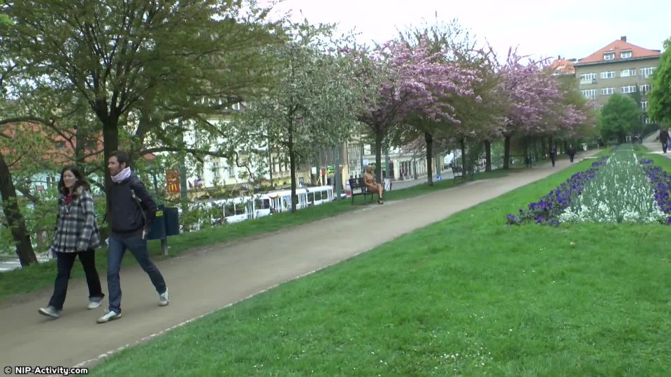 {paris Full Hd2 (mp4,, 292.84 Mb)paris Full Hd2 (292.84)