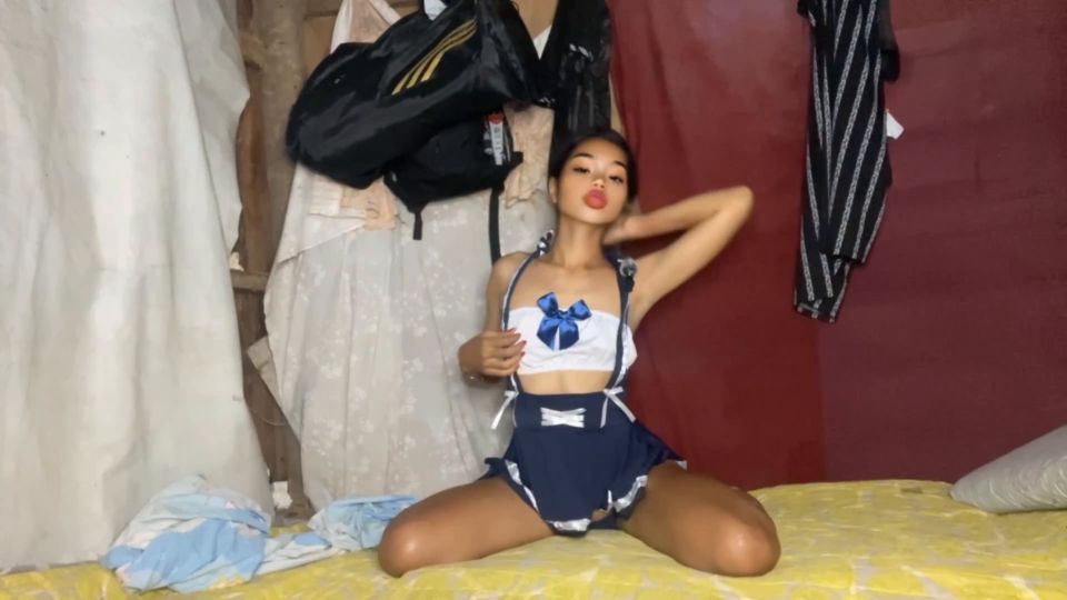 FilipinaGirls - 018 4K Dirty Panties Story I Went Hiking In The Woods