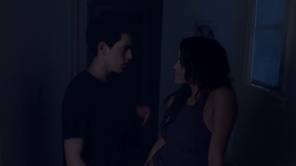 Sophie LaBelle, Caitlin Mehner, Sara Yoko Howard, Syrie Moskowitz – No Milk (2014) HD 1080p - (Celebrity porn)