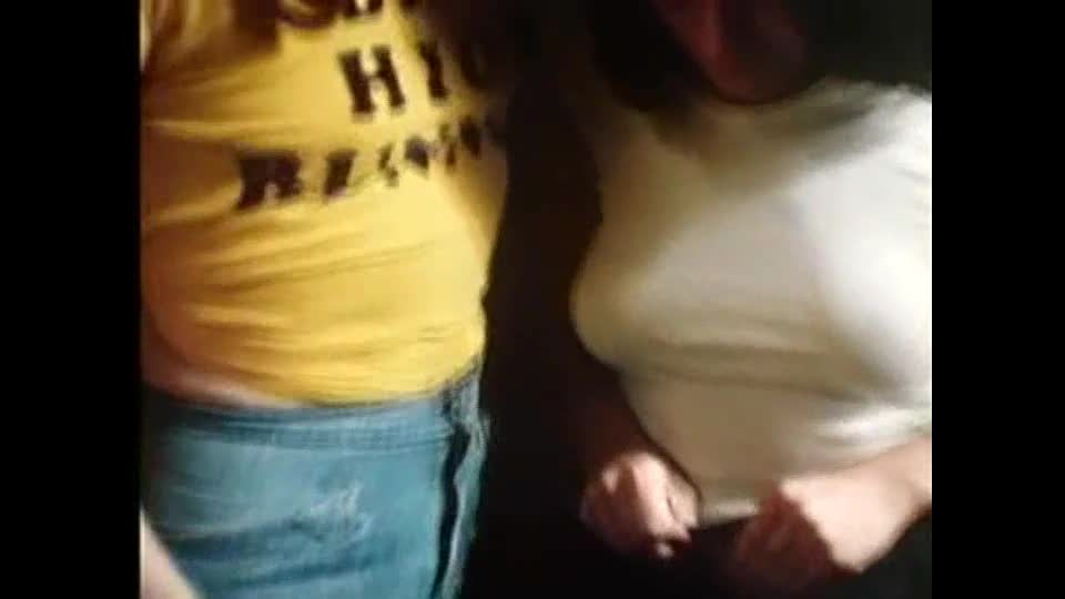 7147 Conejitos de la escuela secundaria