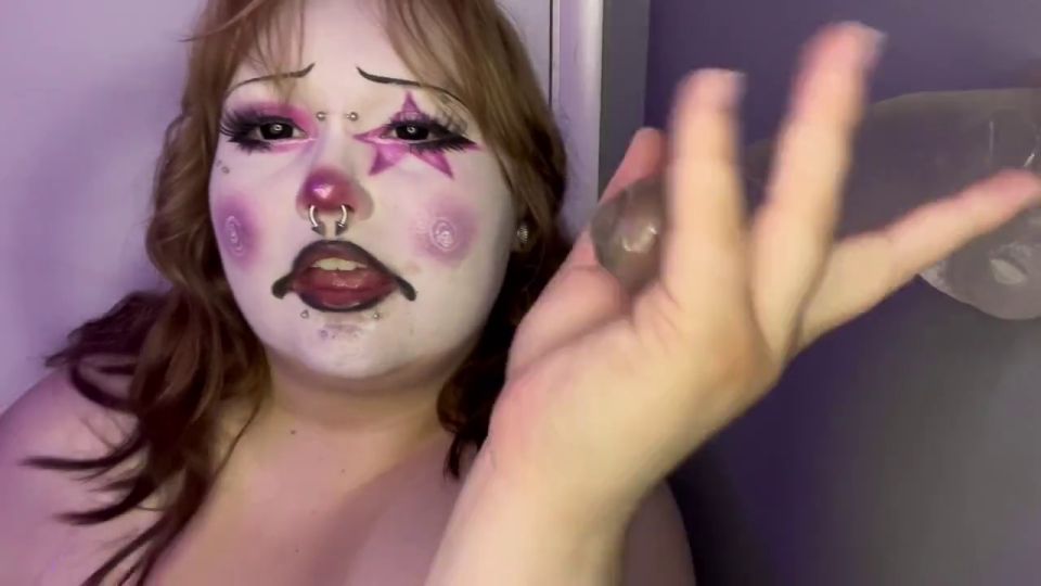 Lemonxberry - Clown girl loves dick