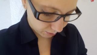 CaseyCum - 14. Tuerchen - Krass - Bueroschlampe Keine 3 Minuten bis zu ...