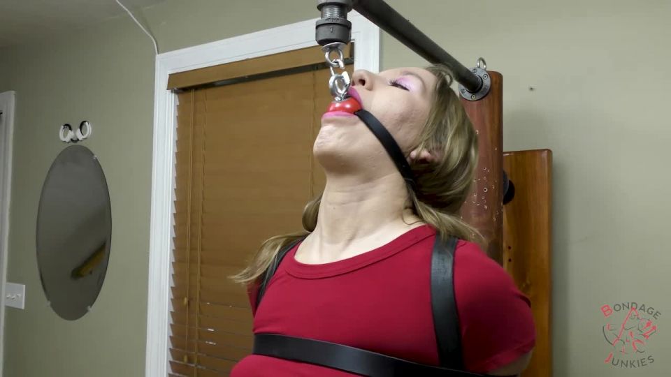 video clip para adultos 26 BondageJunkies – Madison vs. su Ballet de prueba  balletboots  bdsm porno femdom esclavo