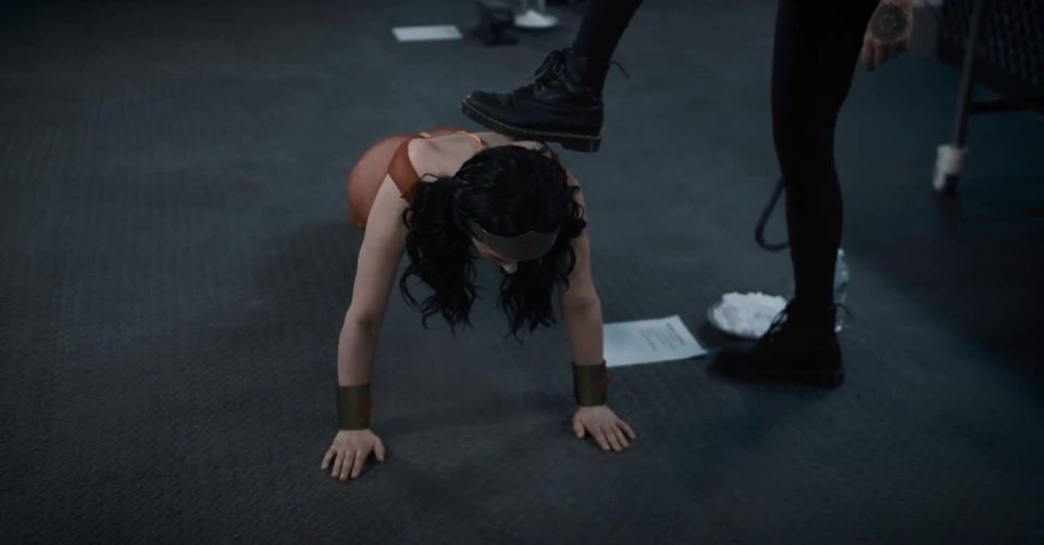 [SuperMisses.com] La batalla por la Tierra – Arielle, Ofelia, Anon, Jesse Dean – ODW Las coordenadas FullHD 1080p