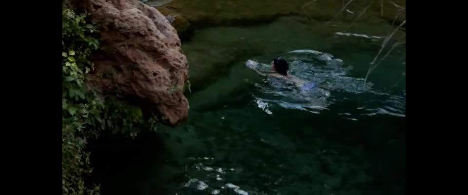 Sarah Wilson, Victoria Paege – Campamento 139 (2013) - (Porno de Celebridad)