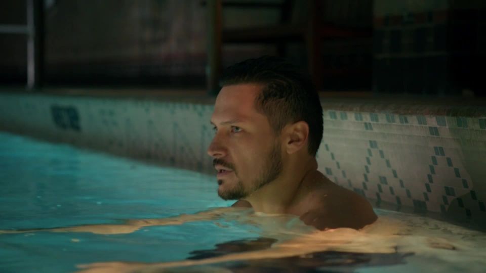 Jennifer Lopez, Chelle Ramos – Sombras de Blue s03e05 (2018) HD 1080p - (Porno de Celebridad)