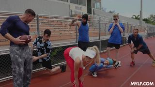 Slimthick vic, tiffany fox, angelina moon - the draft ii - MILF