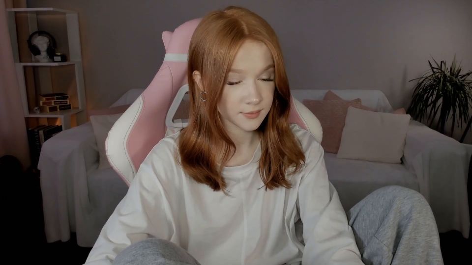 Blonde Bombshell Ignites Wild Temptation! Sensual Scene Awai