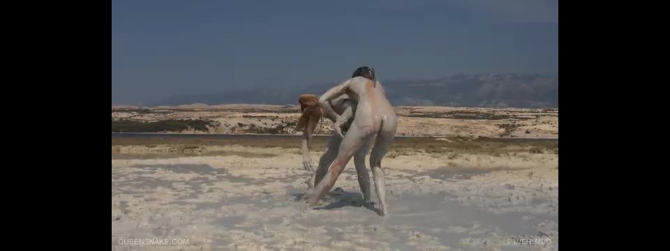 [GetFreeDays.com] 2011.10.22 QS Nazryana - Silver Mud bdsm outfits