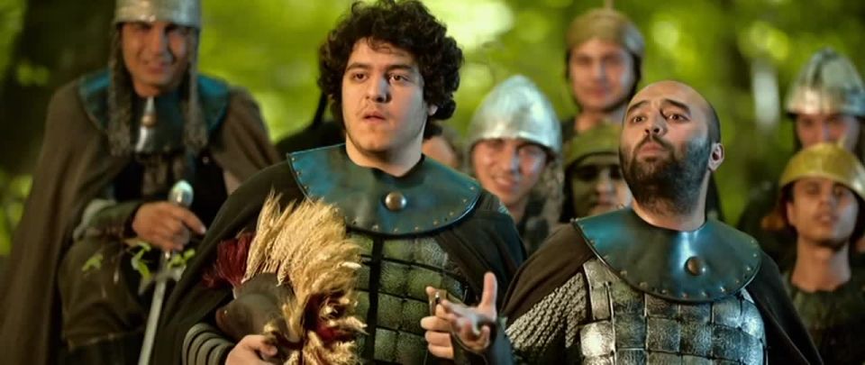 Tuvana Turkay, Hazal Senel – Bizans Oyunlari (2016) HD 720p - (Porno de Celebridad)