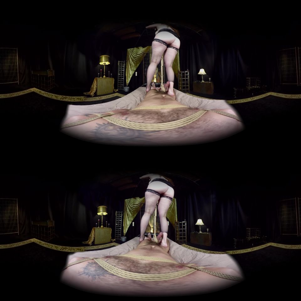 Bella Rossi - Bella Rossi's Pie Fetish Dungeon POV - [Pies porno]