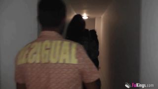 EnFamiliaX 14 17 exnovia hd (mp4)