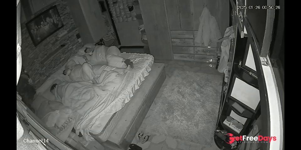 [Sleeping.Porn] Three relatives sleeping together bedroom hidden video