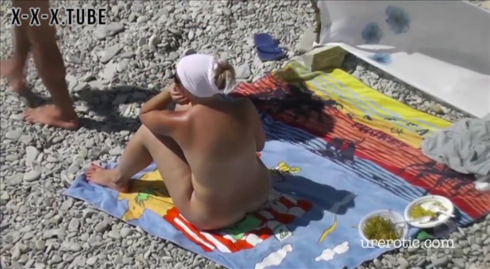  URerotic voyeur, sex on beach, nudism Shadow Horny Nudists of Eastern Europe 2 URerotic  Mix 