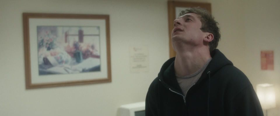 Maika Monroe - Después de todo (2018) HD 1080p!!!