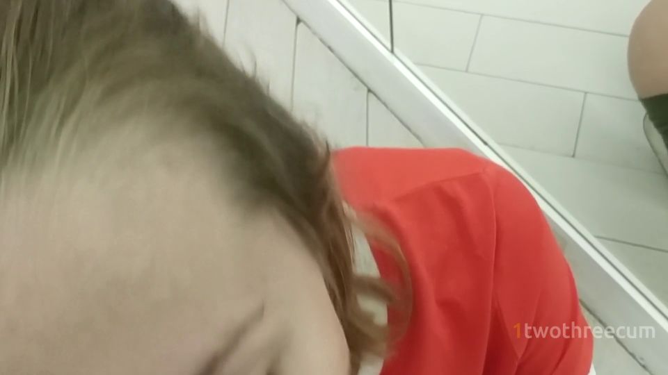 Shopping Ended With Risky Blowjob In Fitting Room 1080p