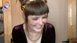 Olivia Jarden Oliviajarden - hello good sir plz gib me your baguette 16-08-2021