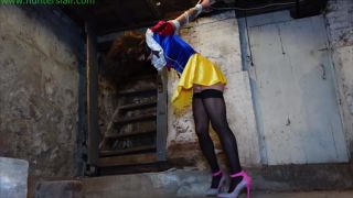 Snow White vs the Hunter Quick View Porn - New Sex Video...