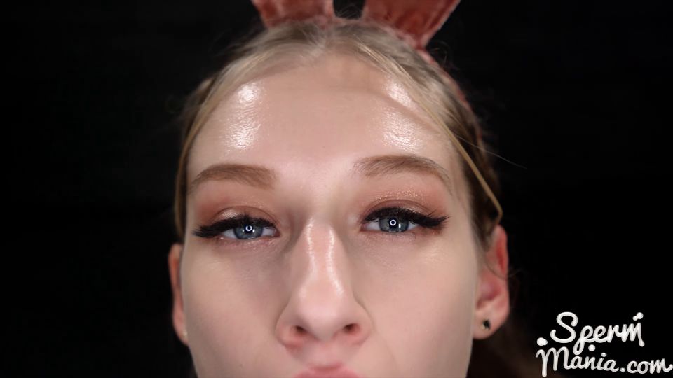 Femdom porn Tiffany Tatum Covers A Bunch of Guys Dicks with Cum from Her Mouth - Mouth   Father 