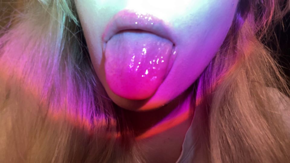 Babyheavanian - Drooling shiny lips - Lipstick fetish