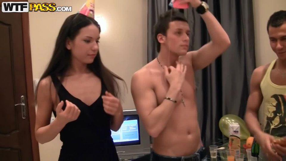 [SITERIP] CollegeFuckParties e308 4299 hd