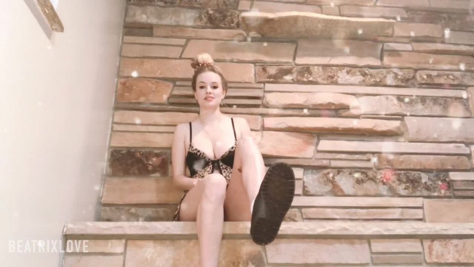 free online video 44 footjob fetish Public Humiliation Task lick my boots, shoe fetish on femdom porn