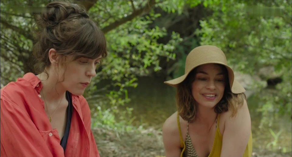 Itsaso Arana, Isabelle Stoffel - La Virgen de Agosto (La virgen de agosto) (2019) HD 1080p - (Celebrity porn)