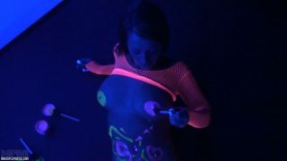 NSimsVideo 35 - Black Body Painting HD (26 08 2011)