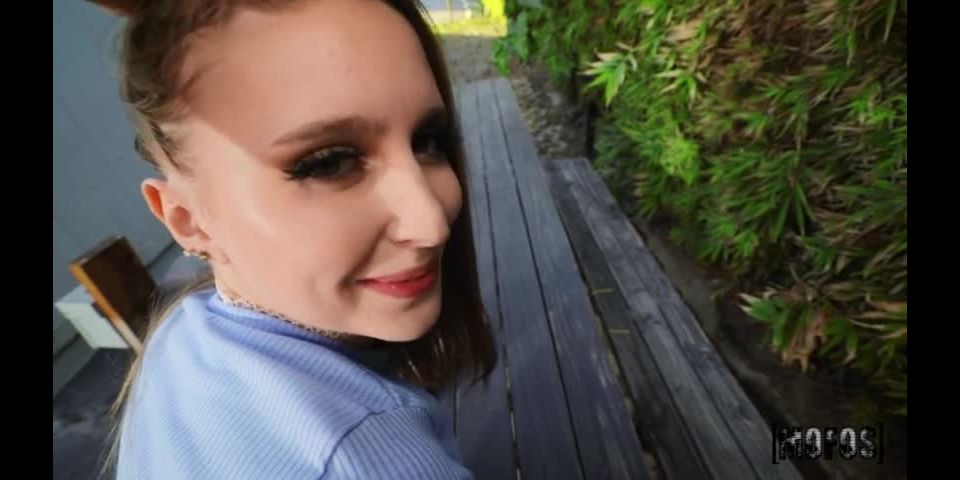 Laney Grey - Empujar-Empiezar su tarta - 24 Septiembre 2021