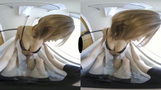 MMVRN-002 A - Virtual Reality - Asian