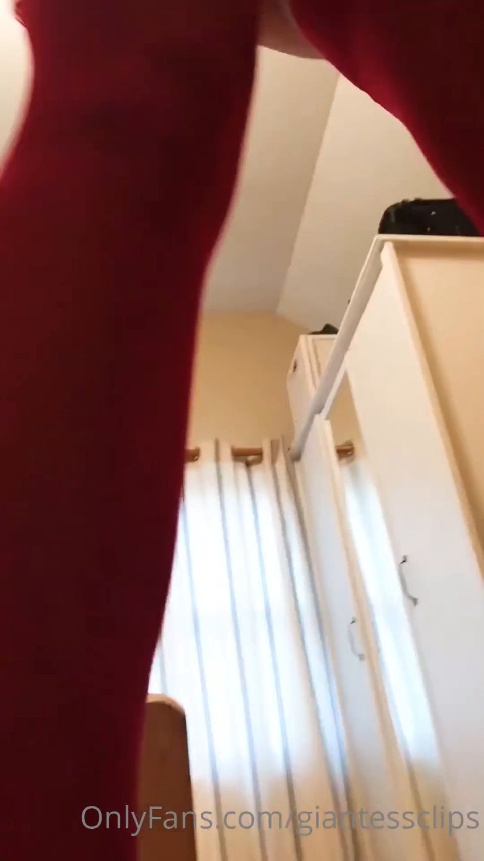 Más grande que la máscara secreta de la vida protagonizada por Lexi (Porno femenino)