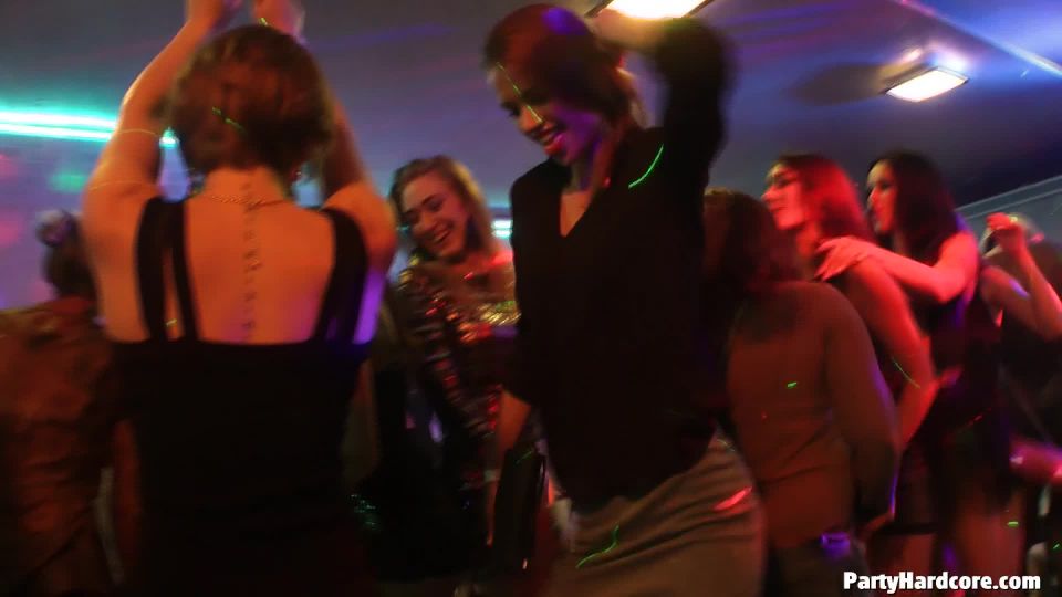 Party Hardcore Gone Crazy Vol. 31 Part 4 - Cam 4