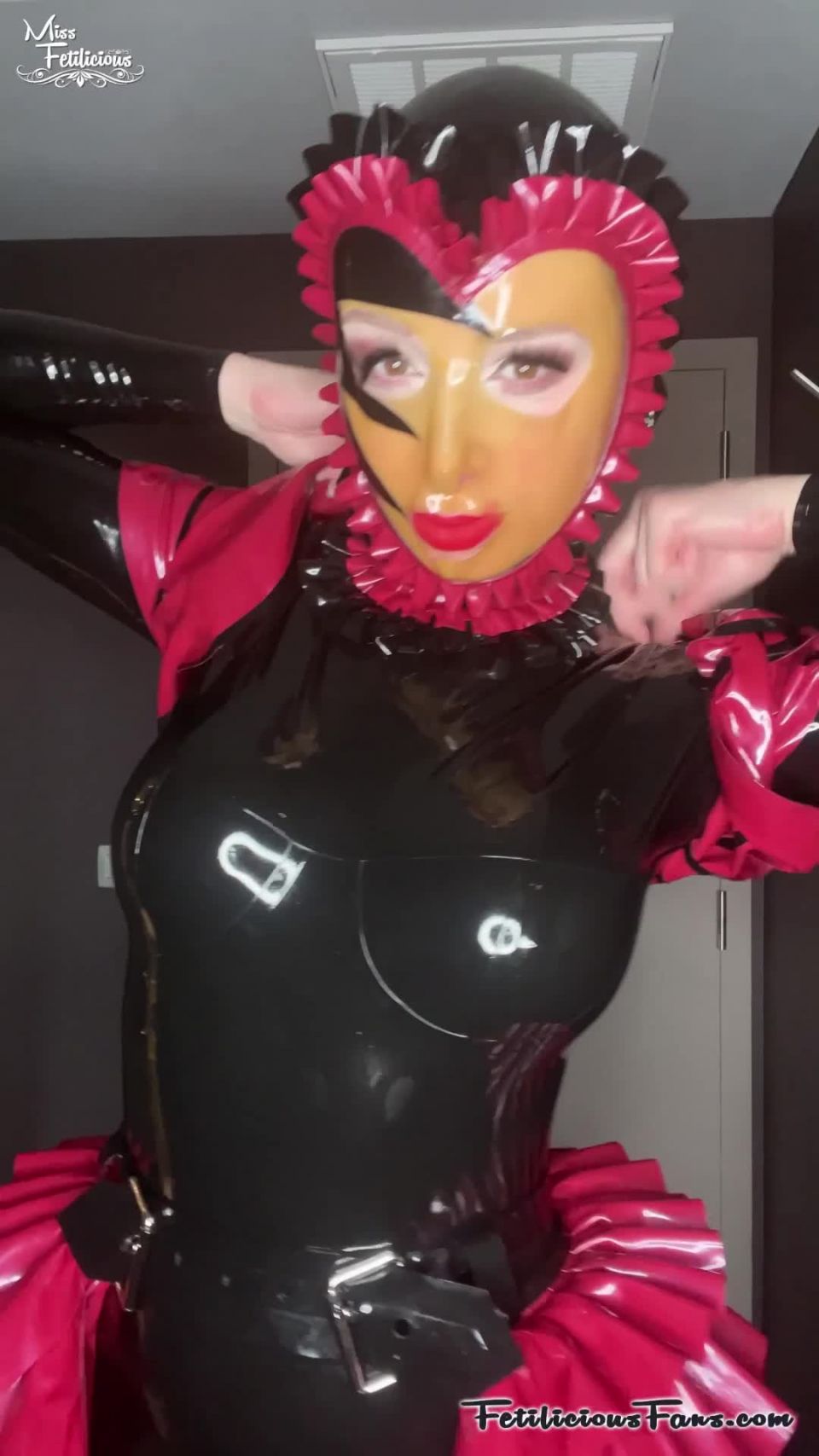 Latex Bts Hotel Shoot 1 Vista rápida Porn - Nuevos videos de sexo...