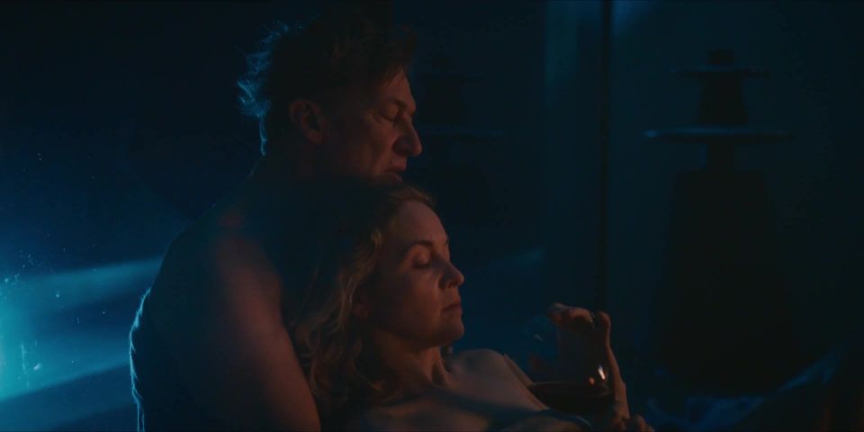 Valery Tscheplanowa - Das Haus (2021) HD 1080p - [Celebrity porn]