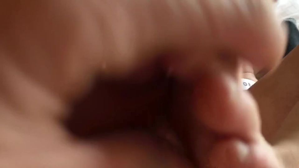 Robin Lovely - College Teen gives Footjob till I Cum on her Soles - 720p