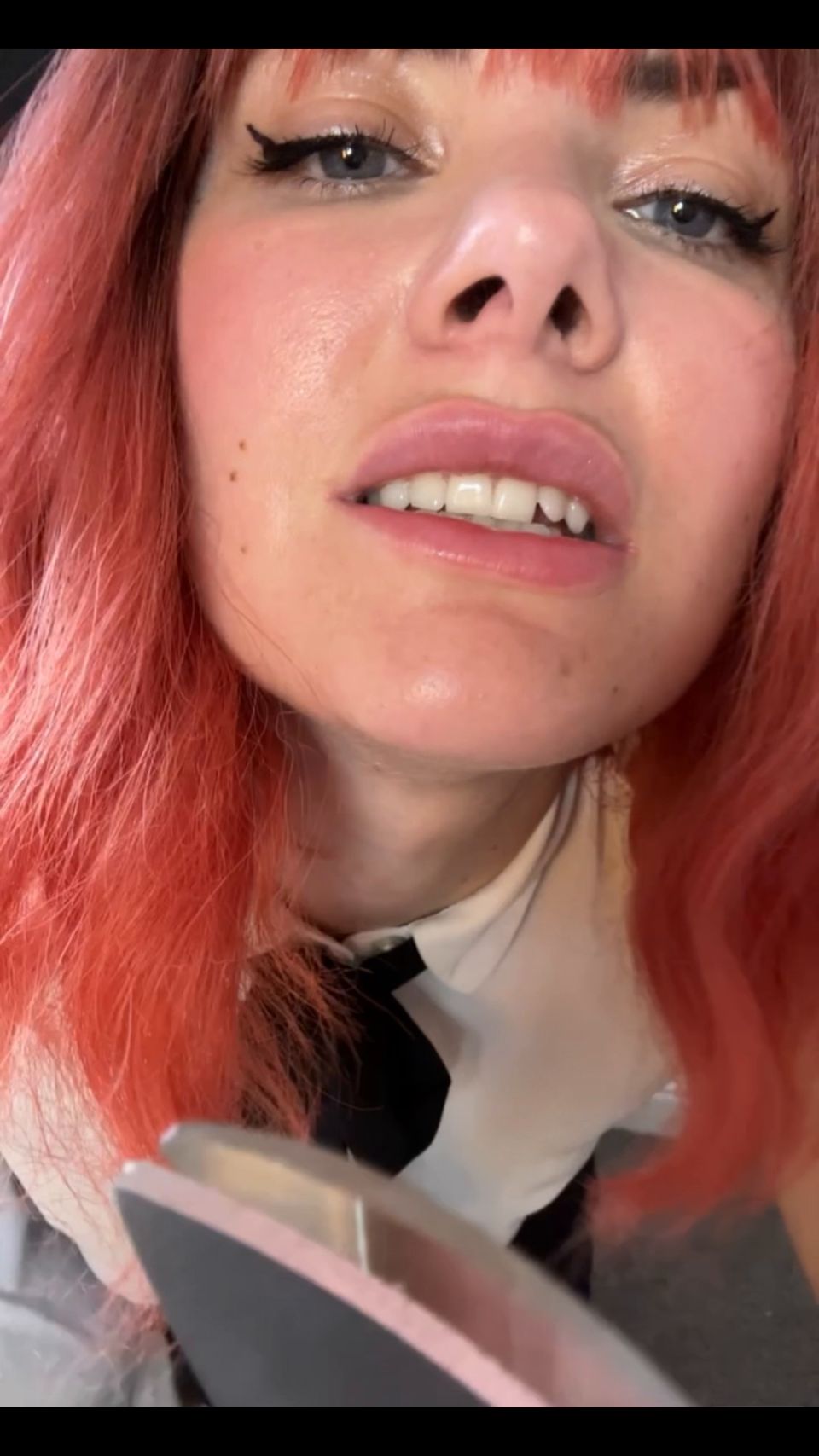 Tu bebé de montaña - Governess se corta el pene - FullHD 1080P