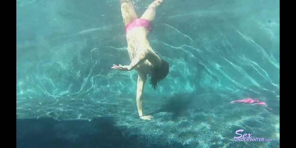 SexoUnderwater e0559 Issa Rose UW Formación de modelos (mp4)