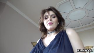 Vivian Blush (Xenia Wood) – See Them In Full – 1080P milf 