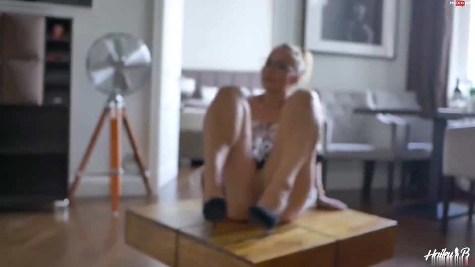 Hailey - B - Diesen Gast habe ich garantiert glücklich gemacht 1080P - Amateur