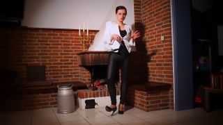 FEMDOMFOTO - Lady Amira - Small Whip Big Pain (German).