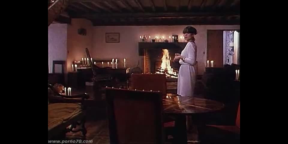 7103 adorable lola, dans le chaleur de st tropez