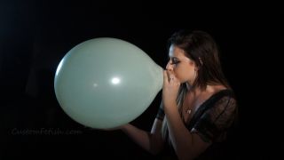 Custom Fetish - Mollys 17 inch Blow to P - Fetish