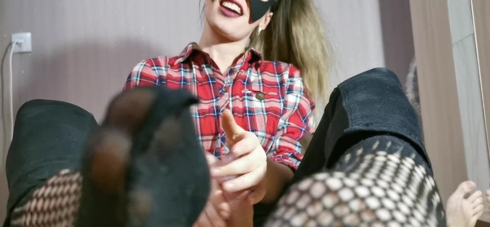 Oksifootjob - I Did A Blowjob And Worked With My Feet And Hands