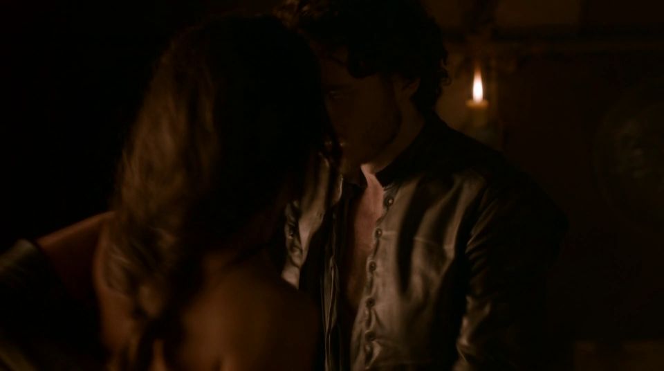 Oona Chaplin – Juego de Tronos s02e08 (2012) HD 1080p - (Porno de Celebridad)