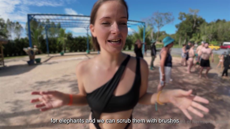 hermionePotter 1487604057 Because the vlog was deleted, here it is again for you ❤️ No   01 0hxkxvk5uht9gvk61g8u2 source