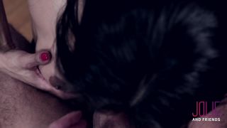 Video Renata Ribeiro : The Bombshell Doll 720p HD